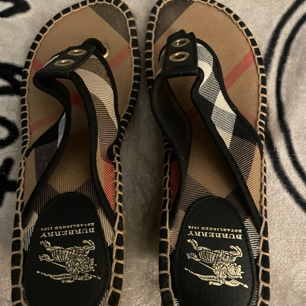 Burberry open toe Wedge